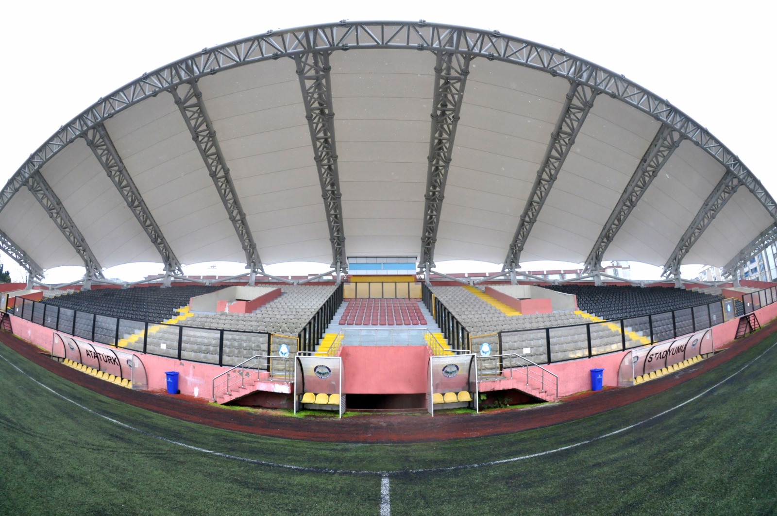 Firuzköy Atatürk Stadyumu'nu Yeniledik
