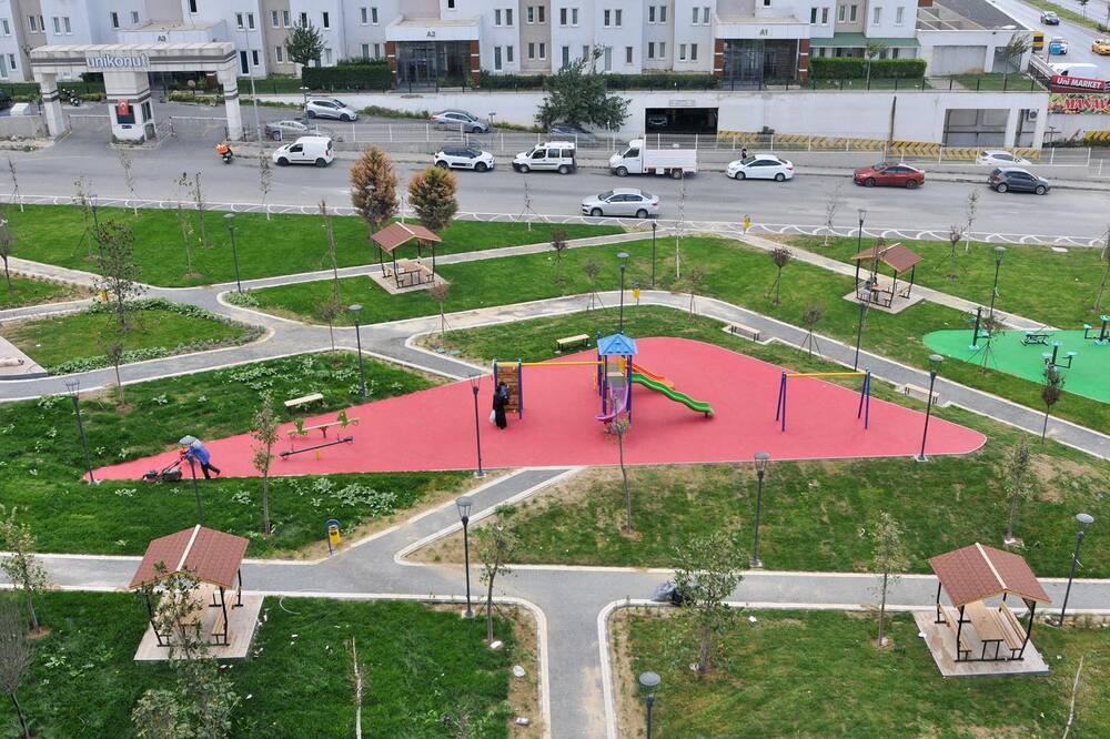 Tahtakale Mahallemize Yeni Bir Park Daha Kazandırdık: 100. Yıl Cumhuriyet Parkı
