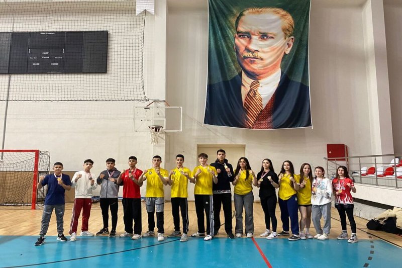 Avcılar Belediyesi Spor Kulübü Madalyaya Doymuyor