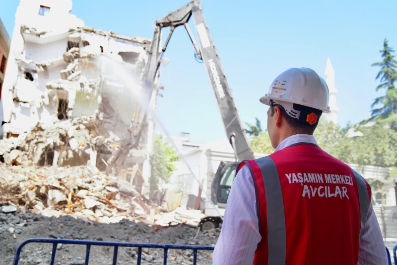 Başkan Çaykara: Avcılar’da Metruk Bina Kalmayacak!