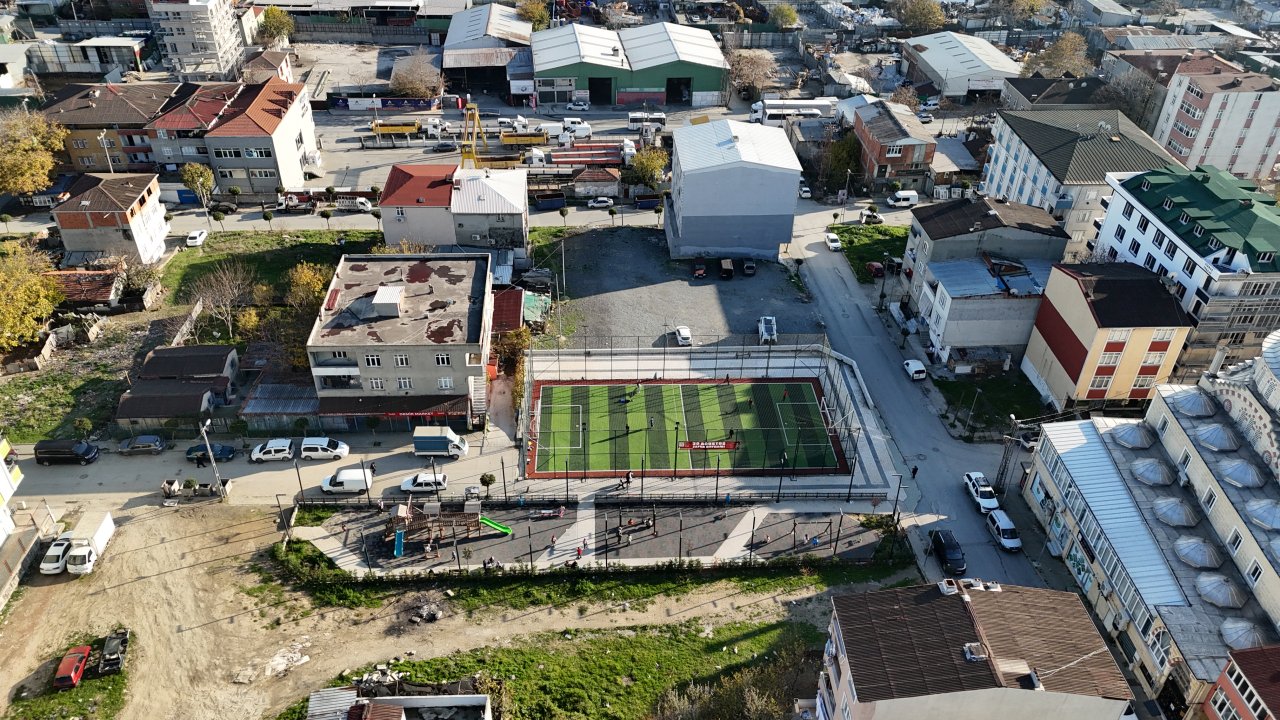 Tahtakale Mahallesi Hayat Sokak Parkı