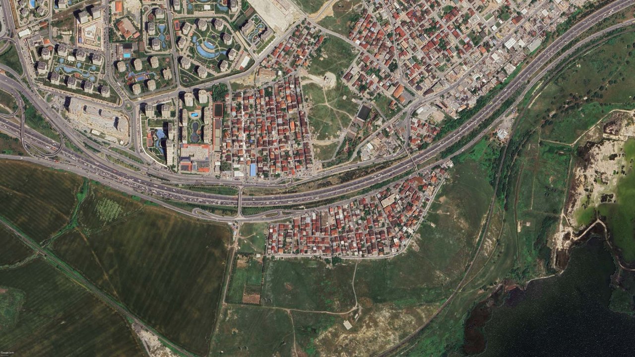 Tem Yolu Üzerine Üst Geçit Tahtakale Mahallesi